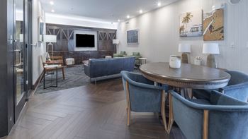 Media lounge